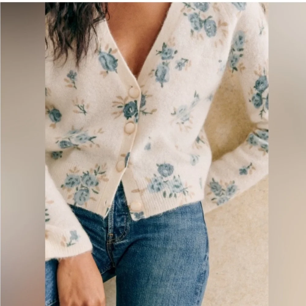 Sezane Nerys Cardigan Blue Floral Sweater. Size Small - Picture 2 of 12